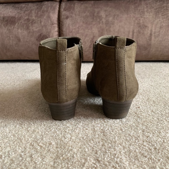 Old Navy Olive Green Booties / Ankle Boot - Picture 2 of 7
